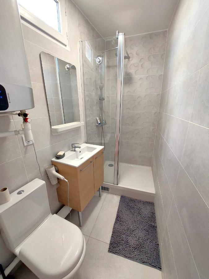 Superbe 2 Pieces Renove Et Calme Apartment Aubervilliers Ngoại thất bức ảnh